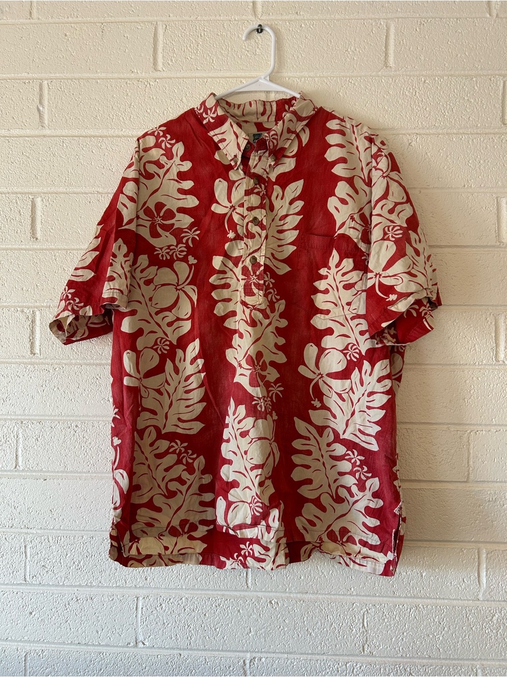 Men's Casual Red Floral Short-Sleeve Button-Down Shirt